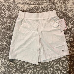 Mondetta Fairway White Skort NWT Small
